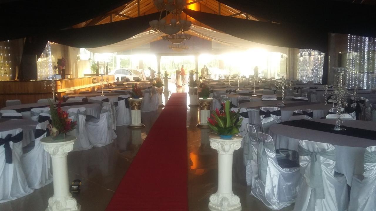 Funworld Plaza Hotel Nadi Exterior photo