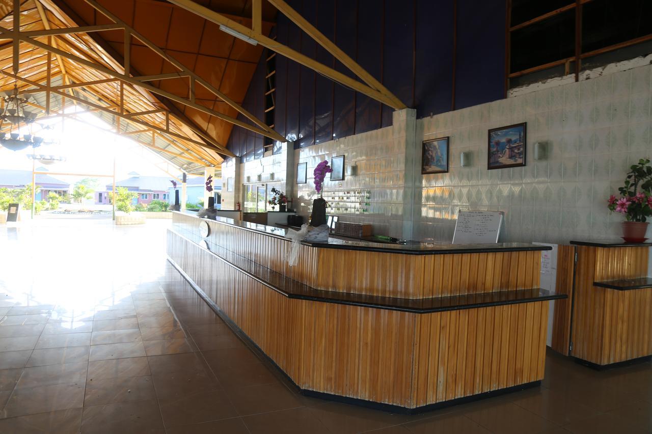 Funworld Plaza Hotel Nadi Exterior photo